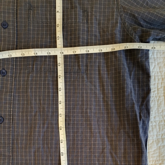 The North Face Men's Large S/S Shirt - Picture 5 of 6